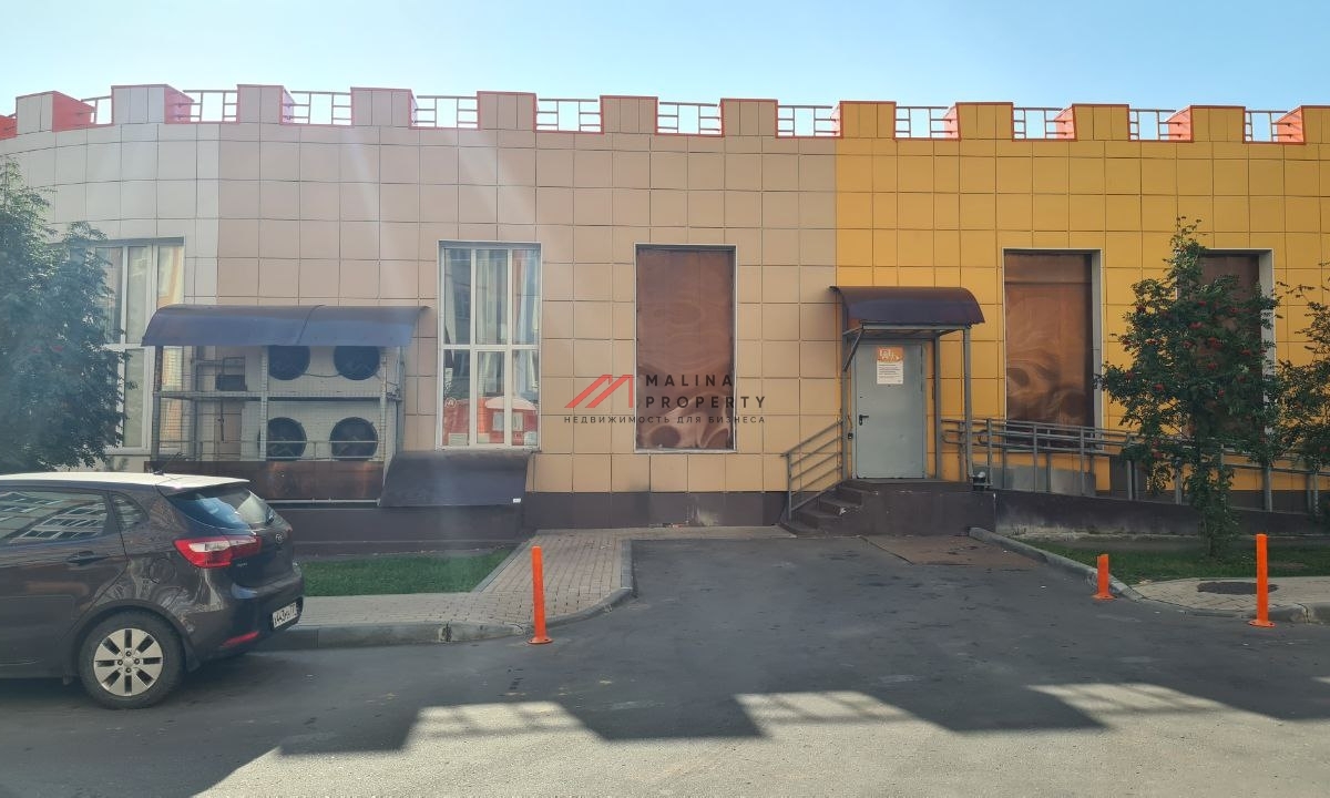 Продажа торгового помещения с арендатором "Сбербанк" и "Дикси"