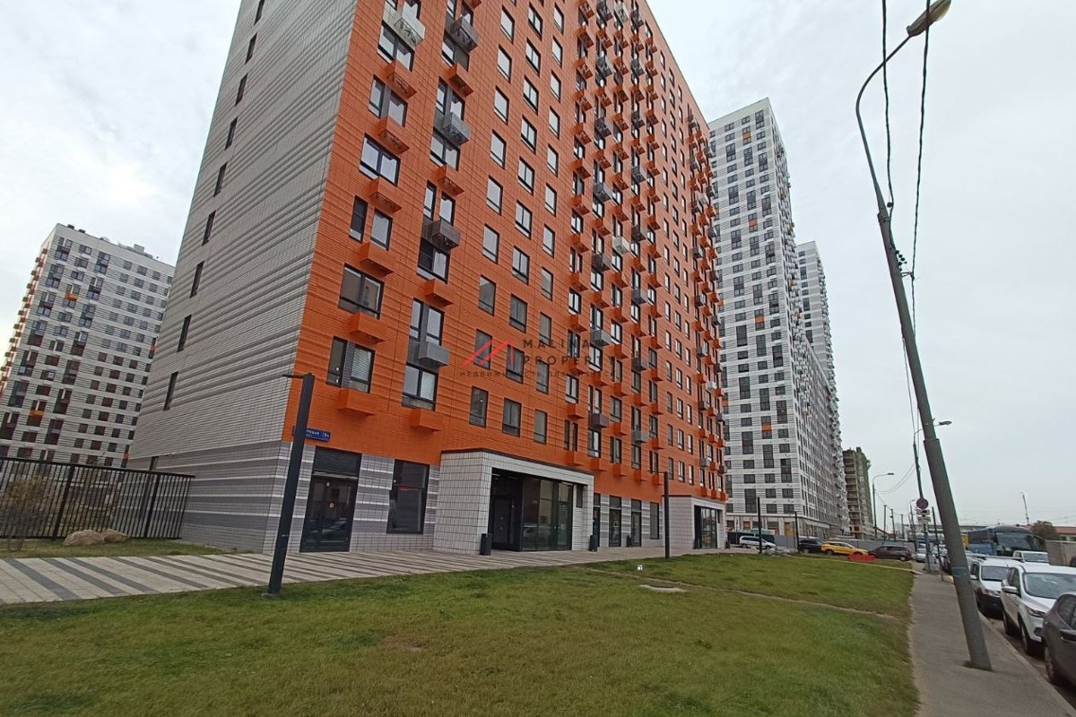 Продажа торгового помещения с арендатором в ЖК "Амурский парк"