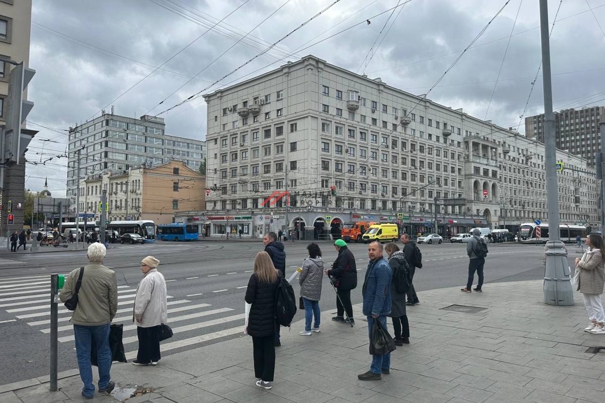 Продажа помещения с арендаторами рядом с метро Красносельская