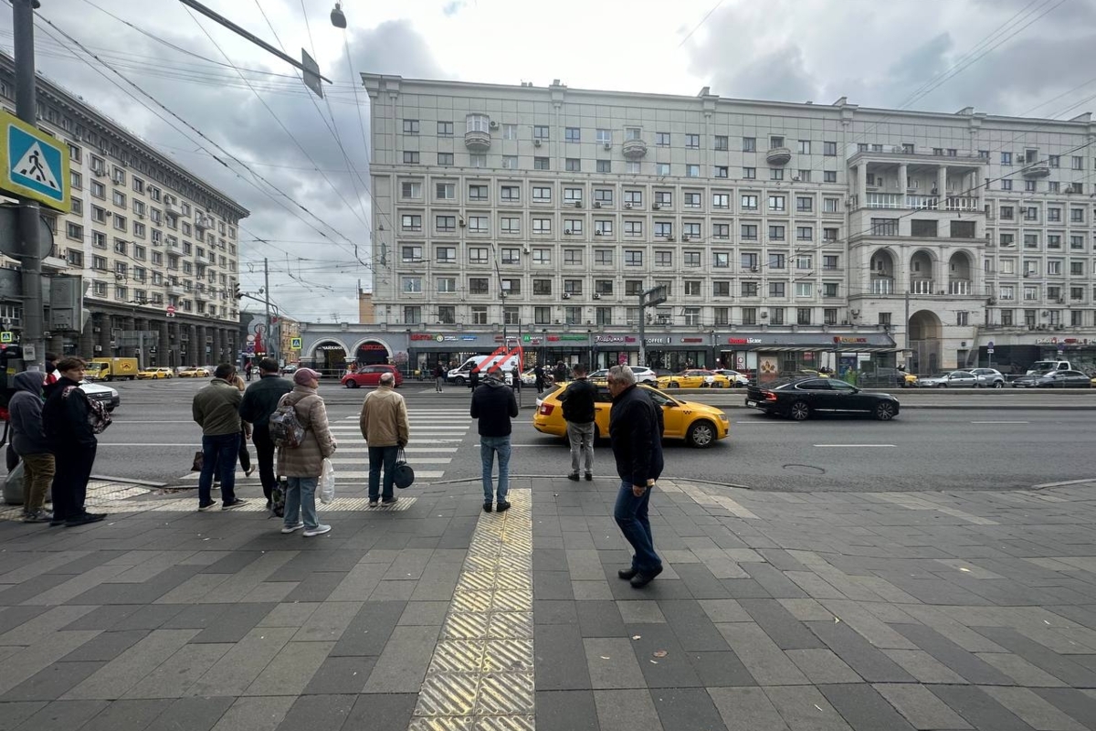 Продажа помещения с арендаторами рядом с метро Красносельская