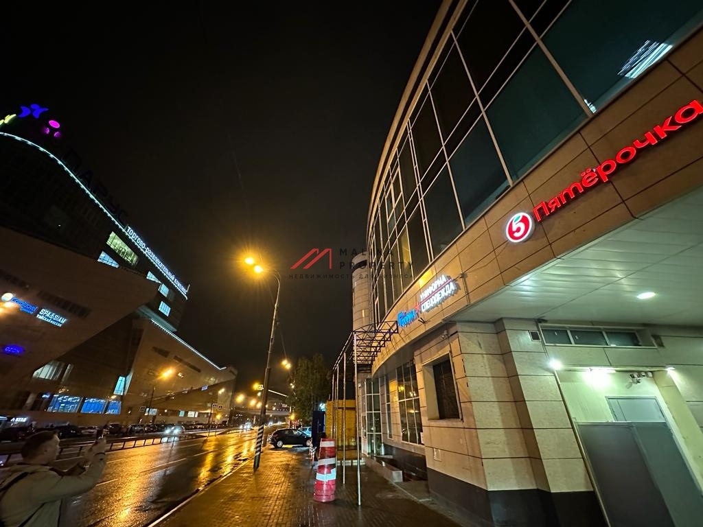 Продажа торгового здания с арендаторами в г. Химки