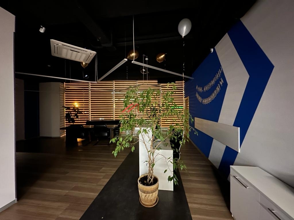 Продажа торгового здания с арендаторами в г. Химки