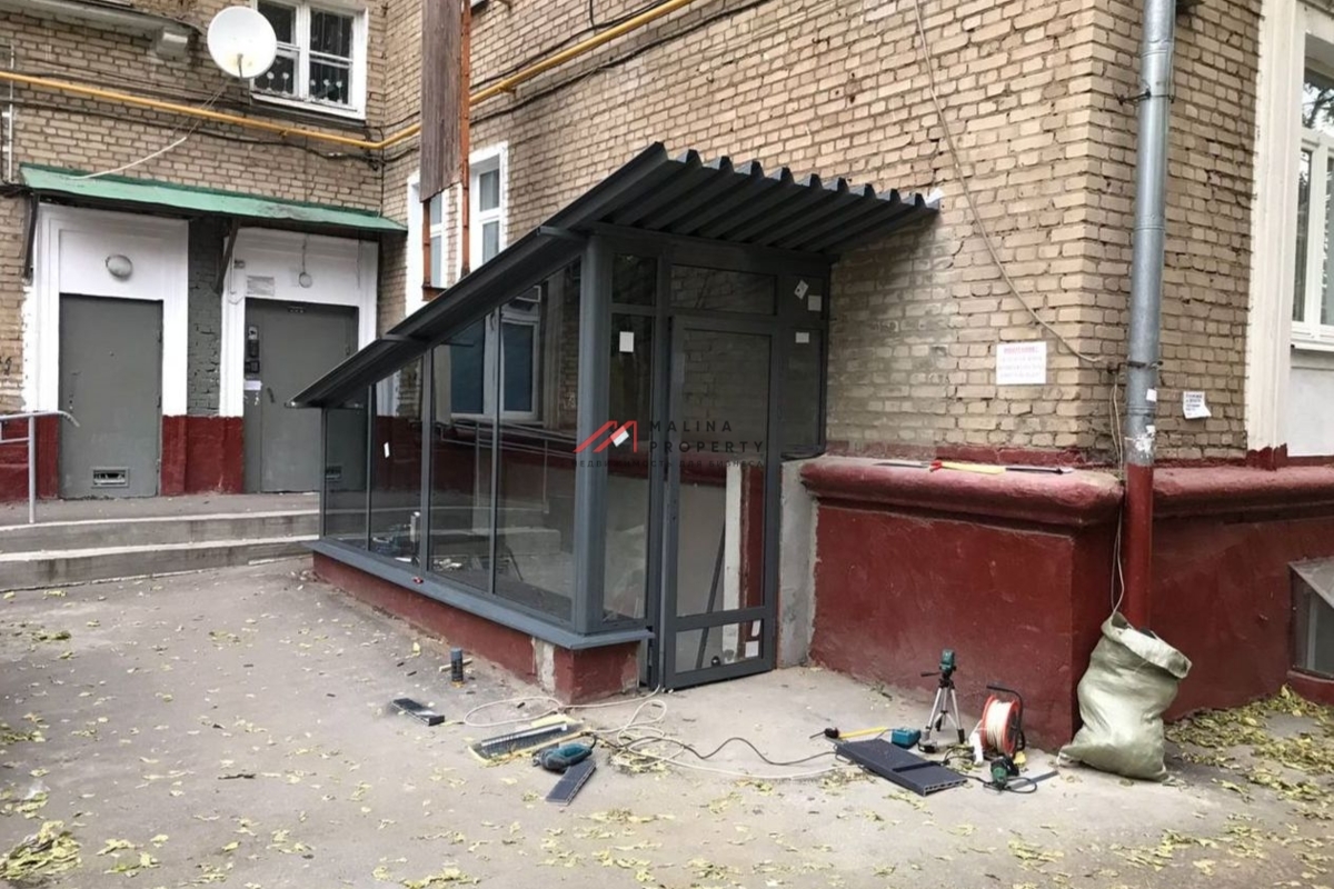 Продажа коммерческого помещения с арендаторами на Кунцевской