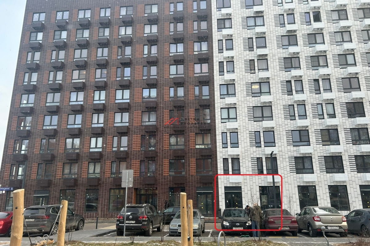 Продажа торгового помещения в ЖК "Ильинские Луга" 