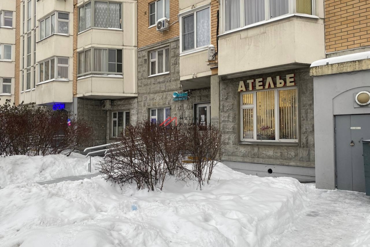 Продажа коммерческого помещения у метро Улица Дмитриевского