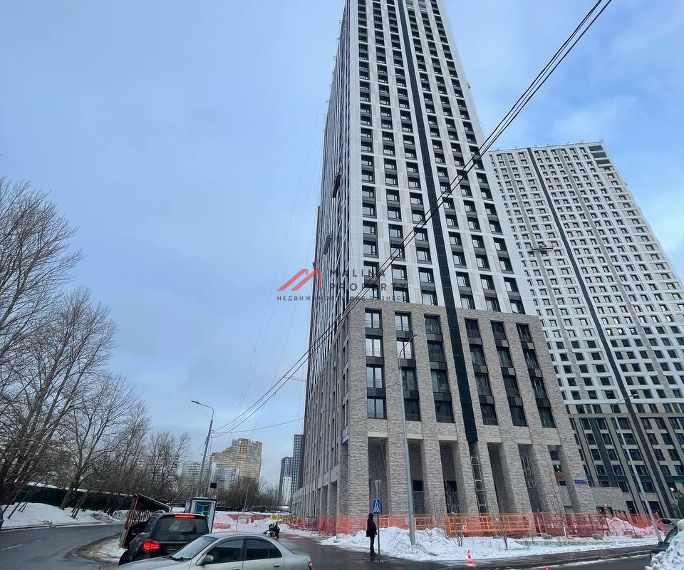 Продажа торгового помещения в ЖК "EVER" 1-я линия