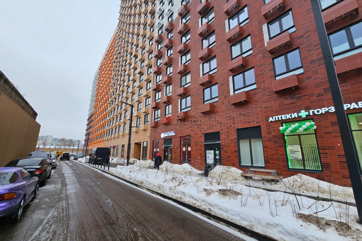 Продажа помещения с арендатором магазин Бристоль