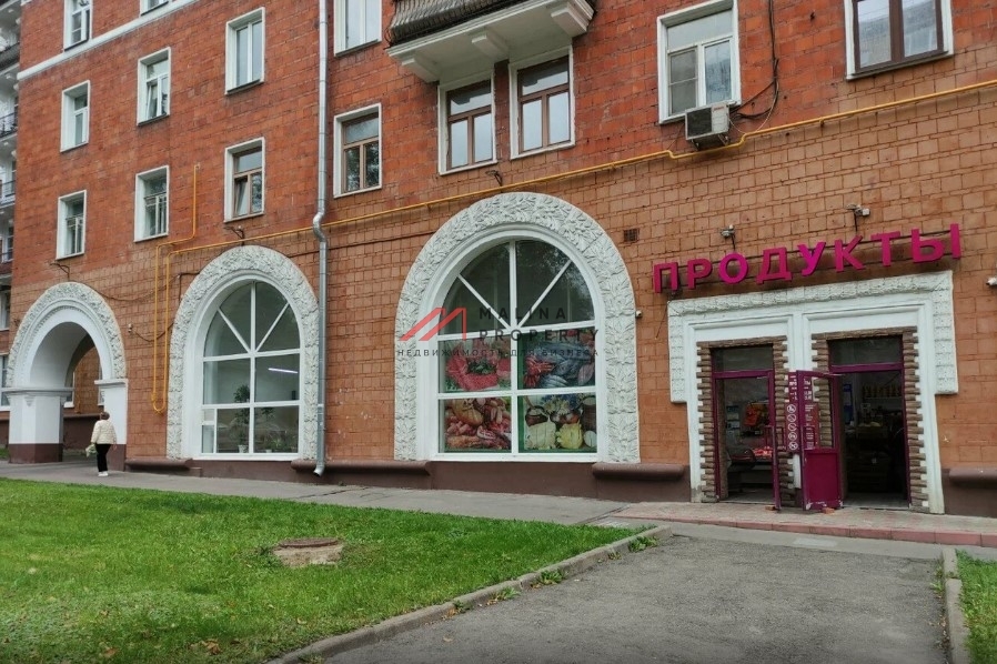 Продажа торгового помещения на Бориса Галушкина