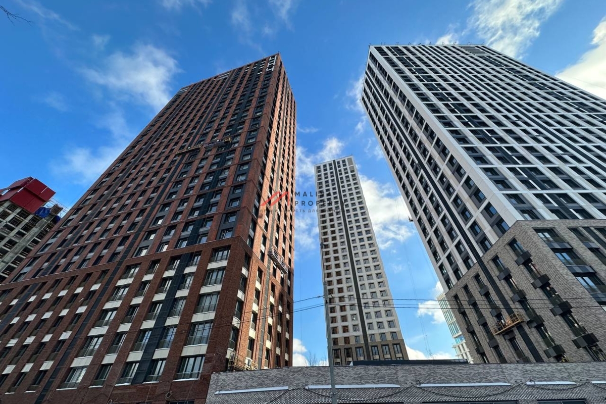 Продажа торгового помещения в ЖК "EVER" 1-я линия