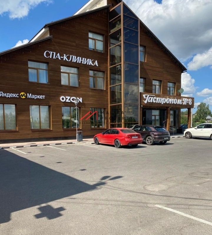 Продажа здания с арендаторами в Красногорске 