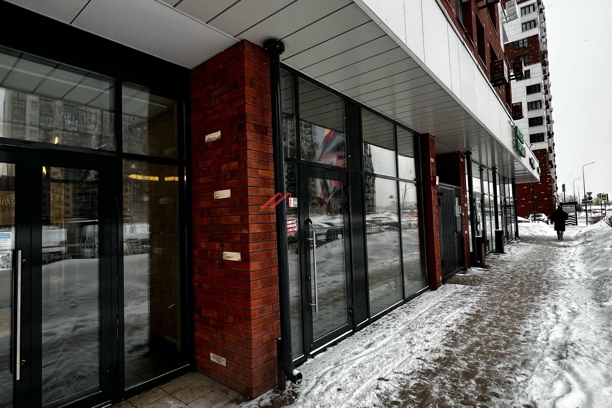 Аренда торгового помещения в новом жилом доме