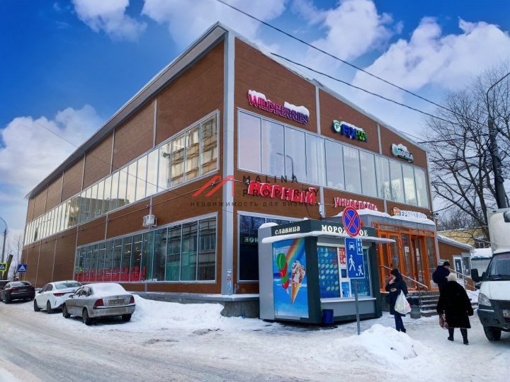 Продажа торгового здания с арендатором "Верным"