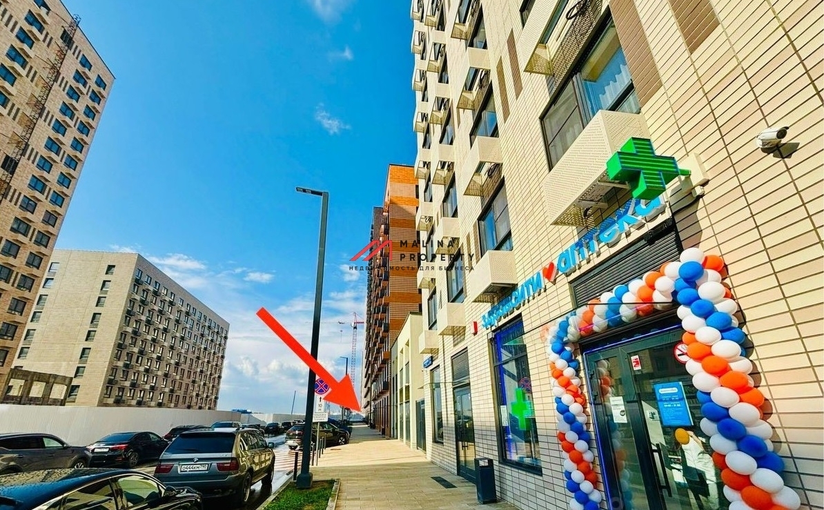 Продажа торгового помещения в центре ЖК "Никольские Луга" 