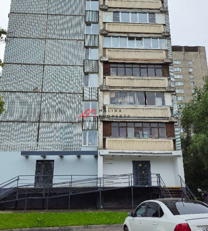 Продажа нежилого помещения с сетевыми арендаторами в Москве