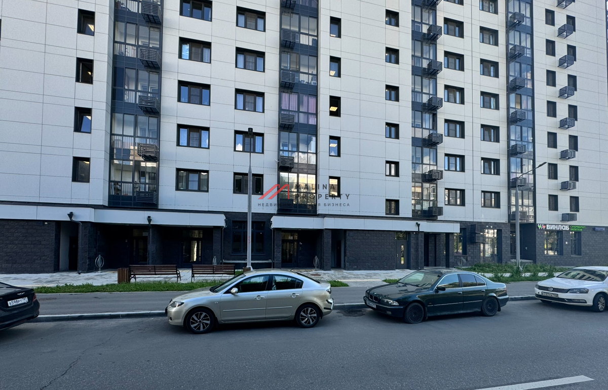 Продажа помещения с магазином "Винлаб" в районе Южное Бутово