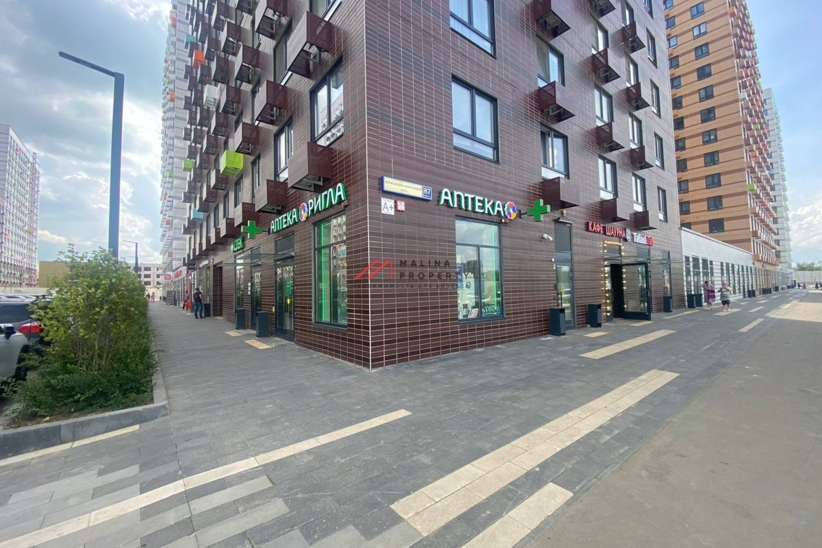Продажа торгового помещения в ЖК Бунинские Луга