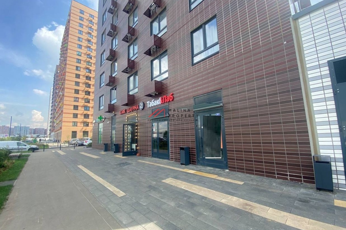 Продажа торгового помещения в ЖК Бунинские Луга