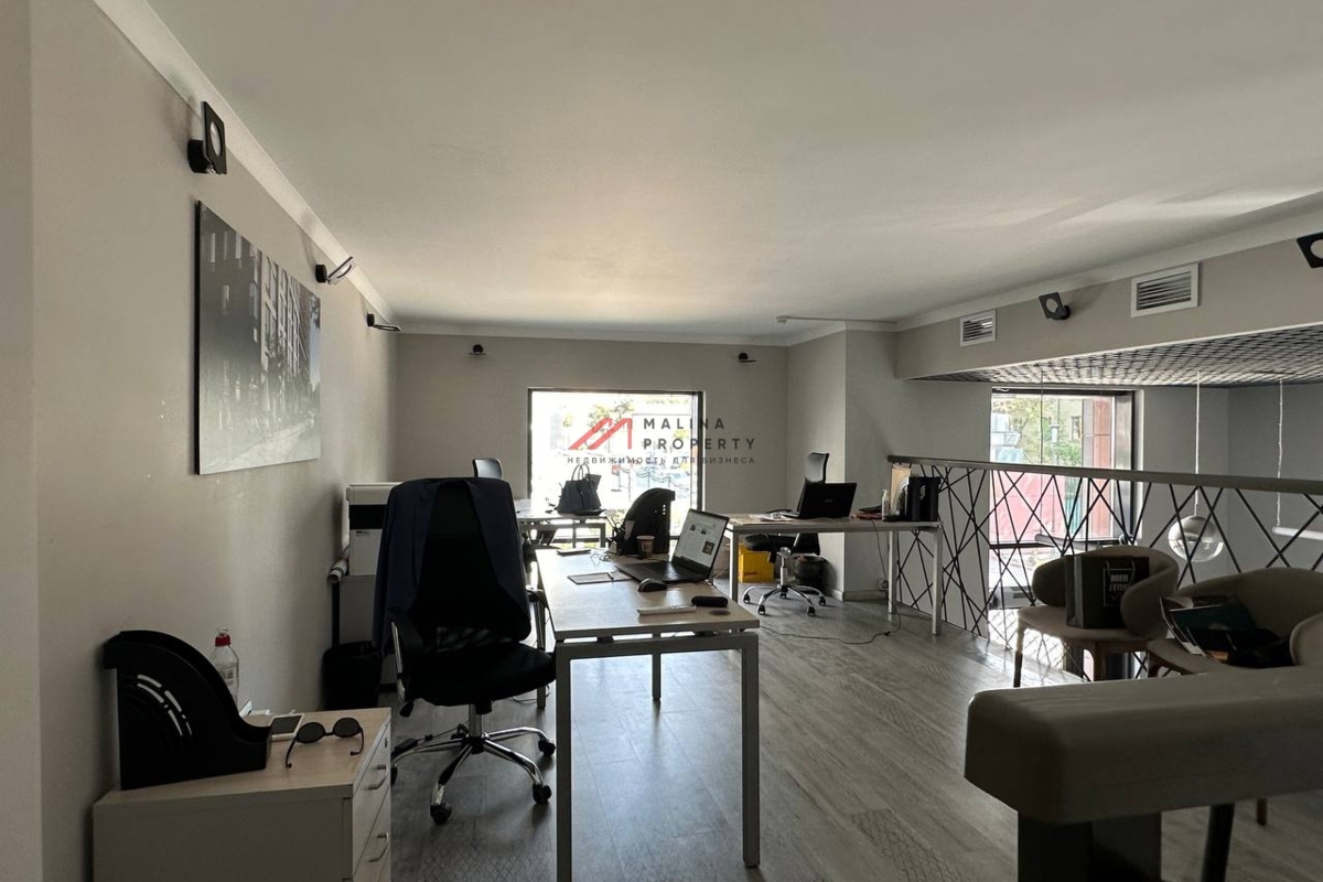 Продажа помещения в ЖК "Петровский парк" 