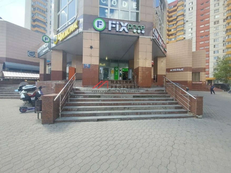 Продажа помещения с арендаторами у метро 