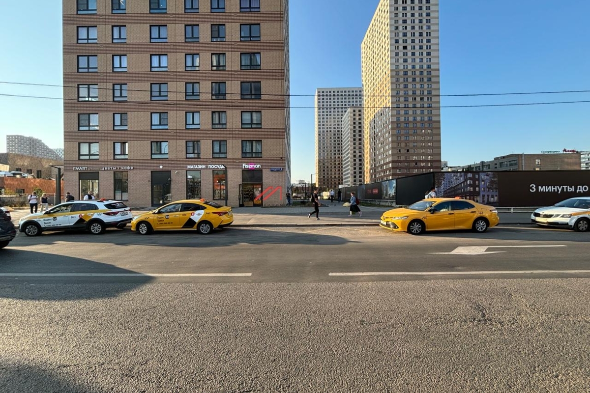 Аренда торгового помещения у метро Водный Стадион