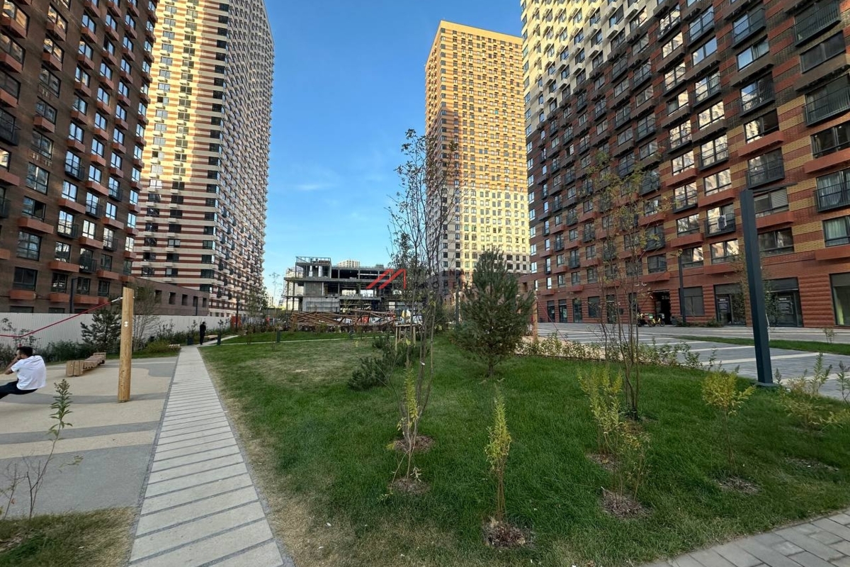 Продажа торгового помещения в жилом комплексе "Матвеевский парк"