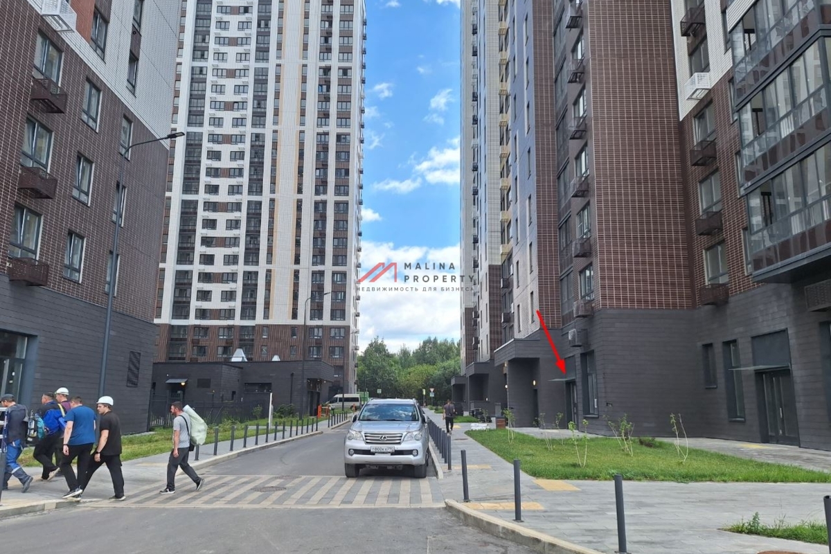 Продажа помещения с арендатором магазин "Около" в ЖК " Лермонтовский" 