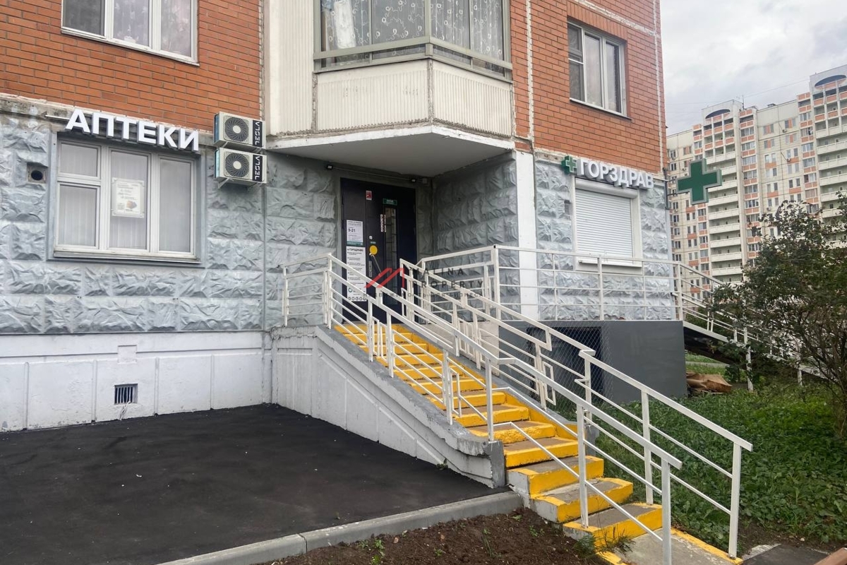 Продажа помещение с арендатором аптека "Горздрав"