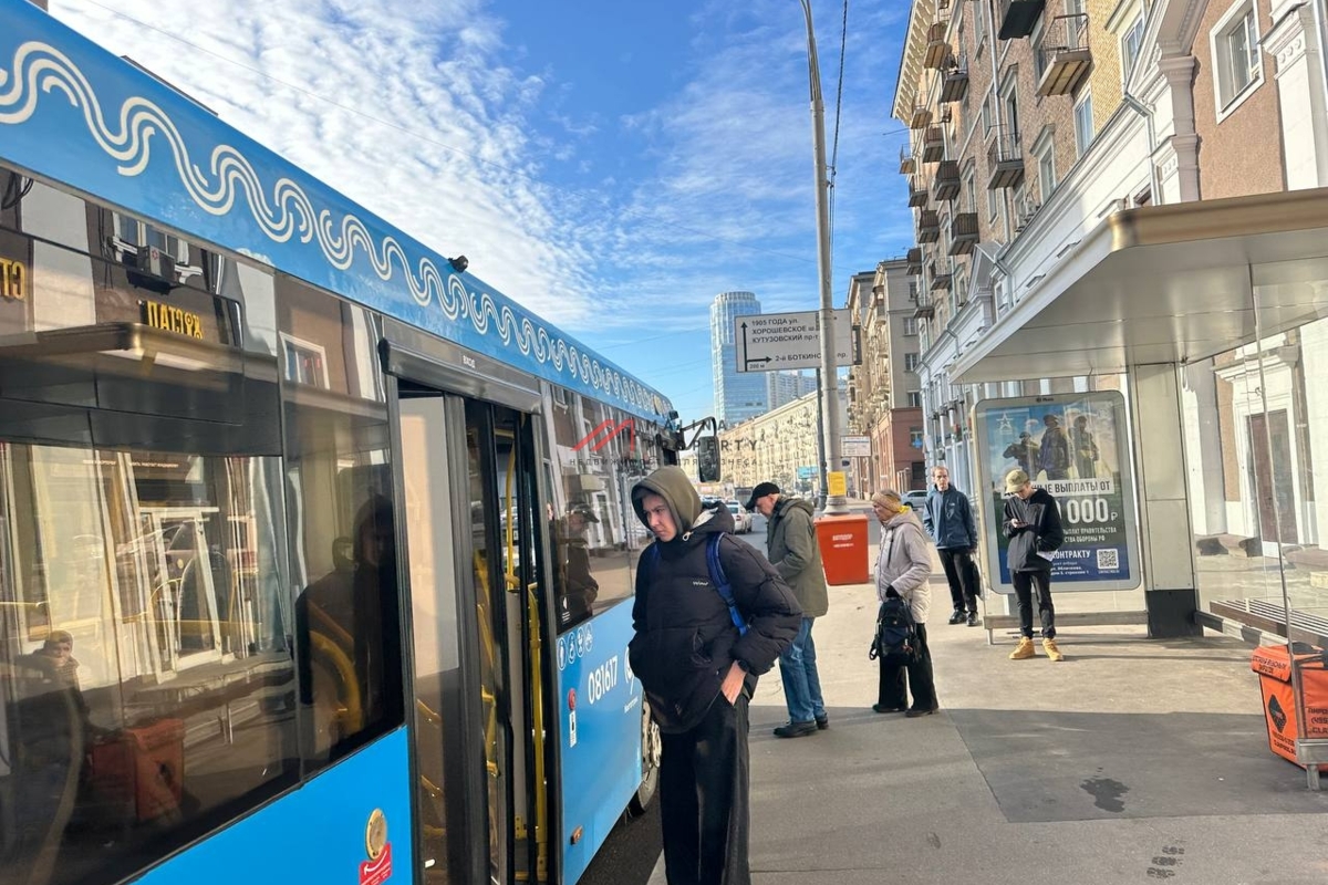 Продажа торгового помещения с аптекой Самсон-фарма