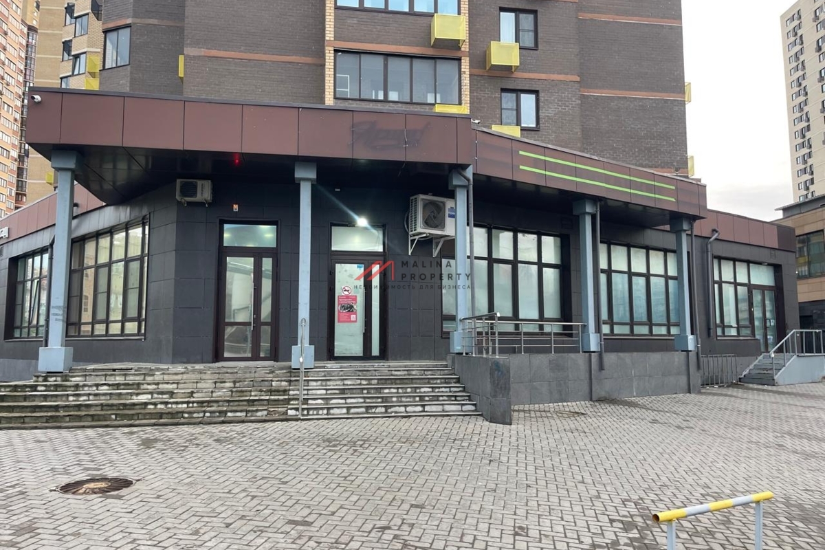 Продажа торгового помещения с арендатором 