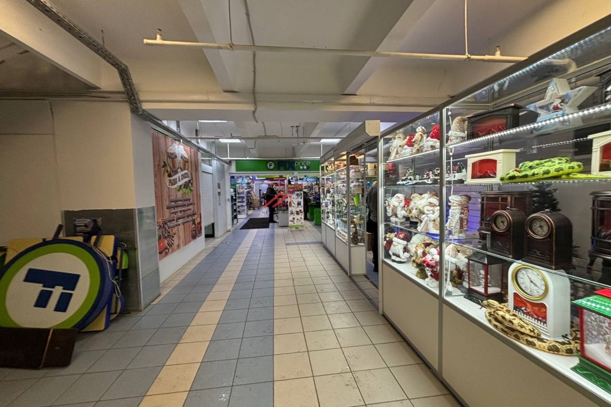 Продажа торгового помещения с арендаторами