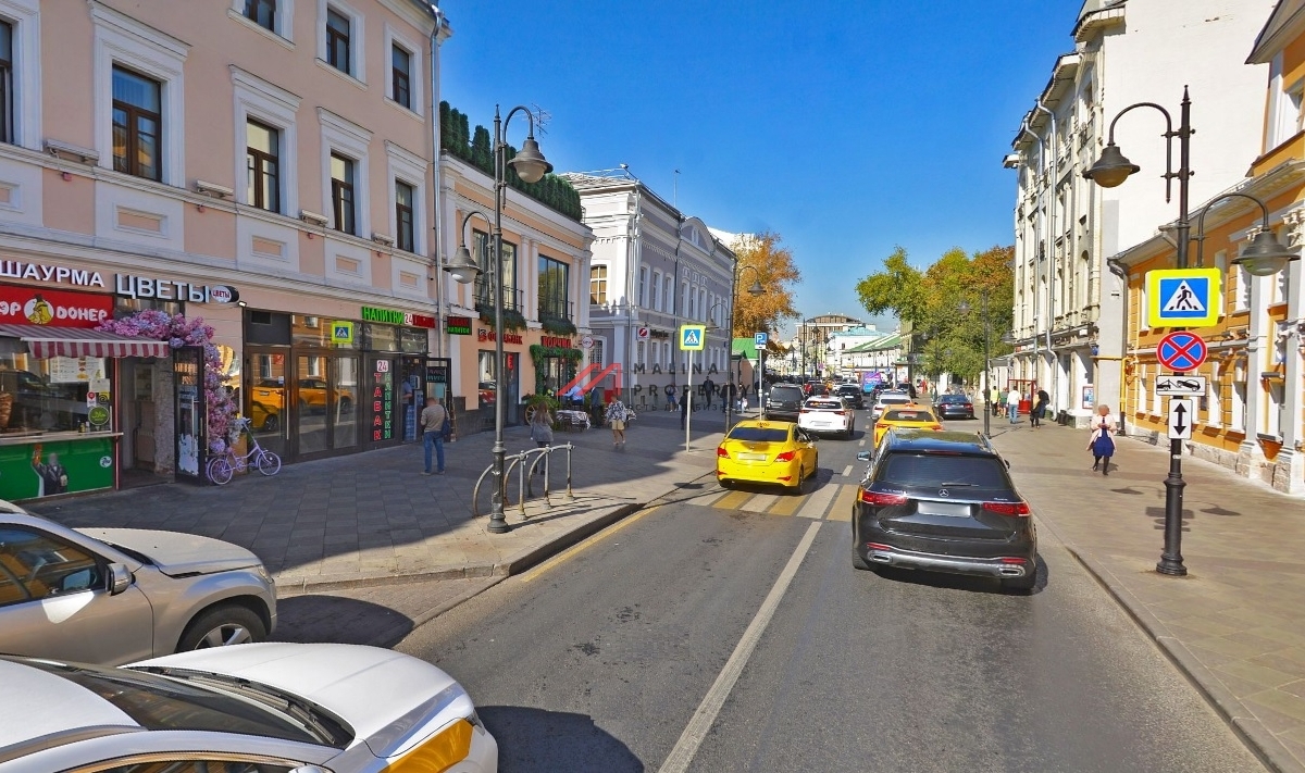 Продажа торгового здания с арендаторами в ЦАО 