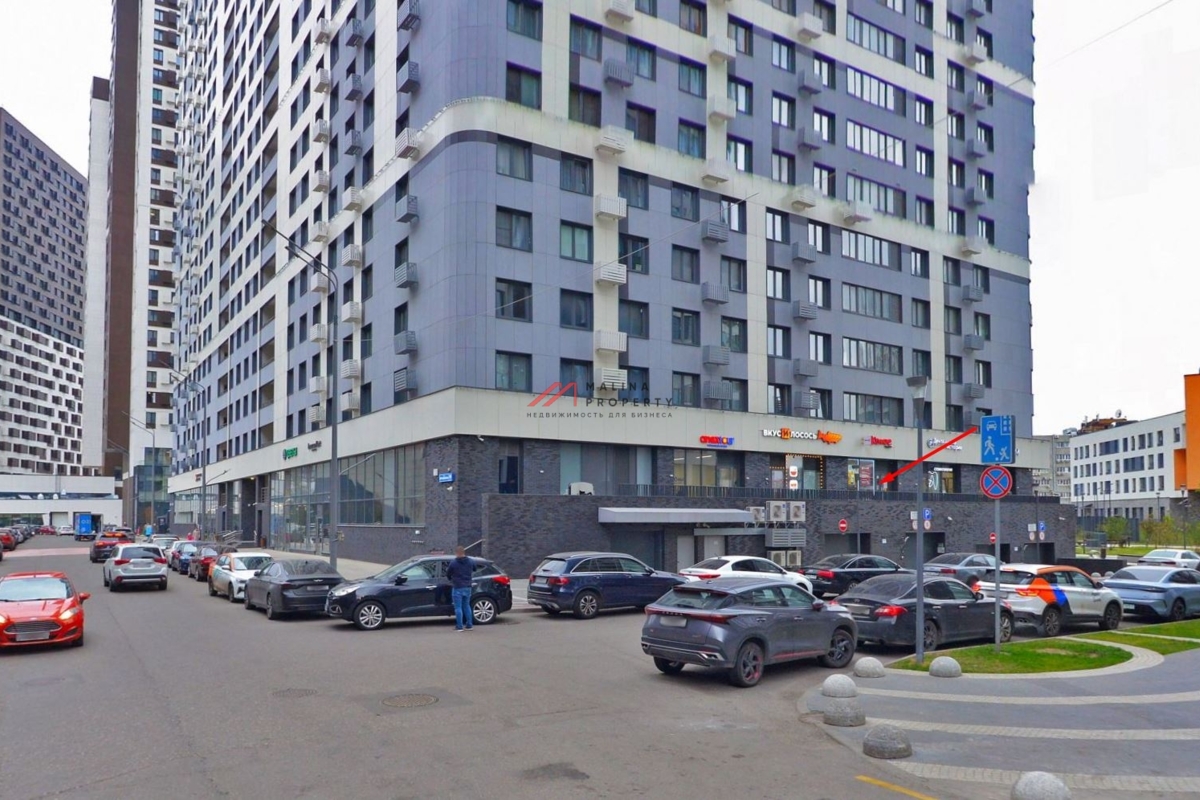 Продажа помещения с арендатором магазин "Комус"  