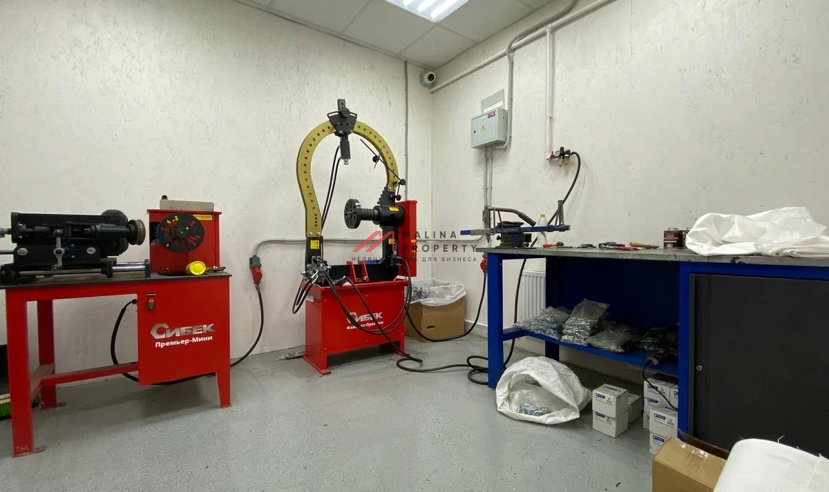 Продажа помещения с арендатором автосервис