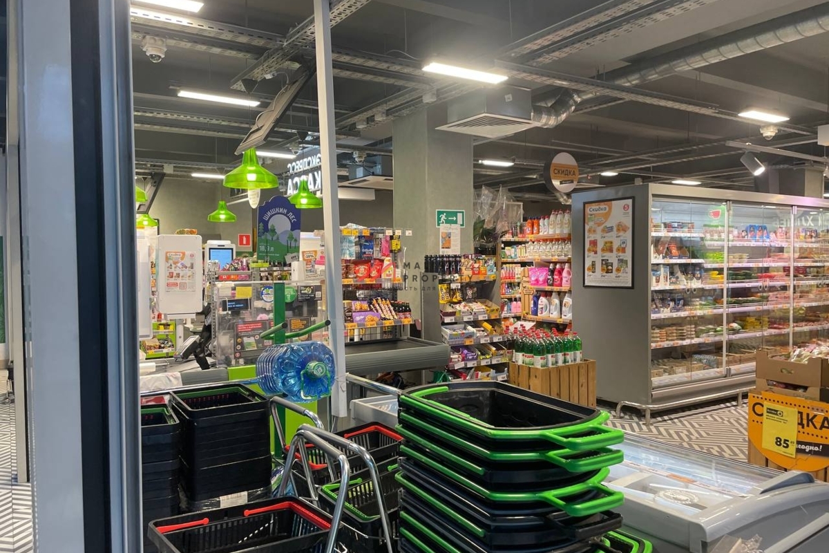 Продажа торгового помещения с арендаторами