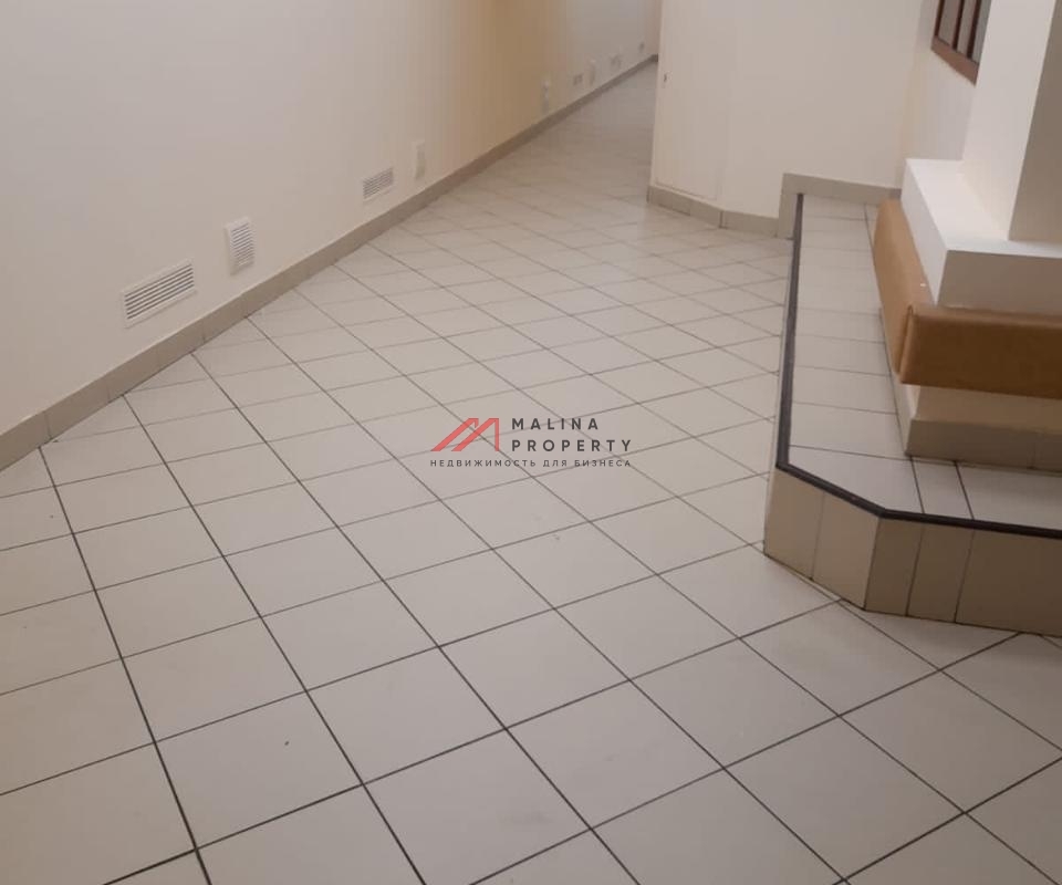 Продажа нежилого помещения с арендаторами