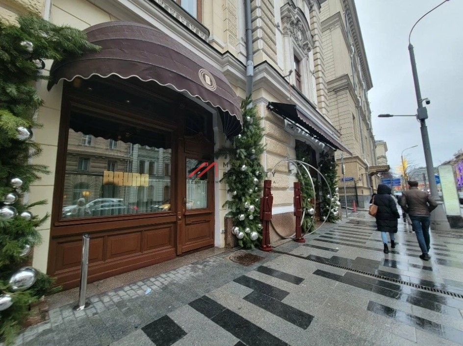 Продажа помещения с арендатором ресторан на Неглинной
