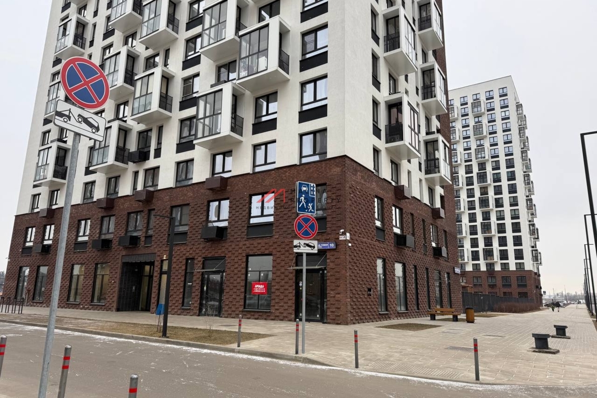 Продажа торгового помещения в ЖК "Пригород Лесное" 
