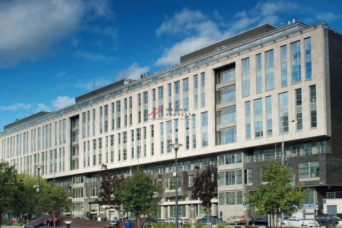 Аренда торгового помещения в БЦ "Hermitage Plaza"