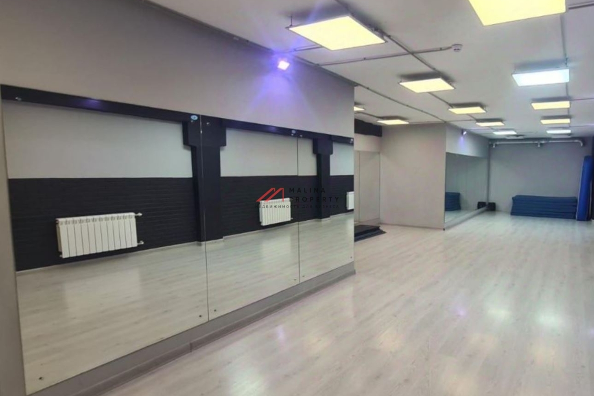 Продажа помещения с арендаторами у метро Проспект Мира