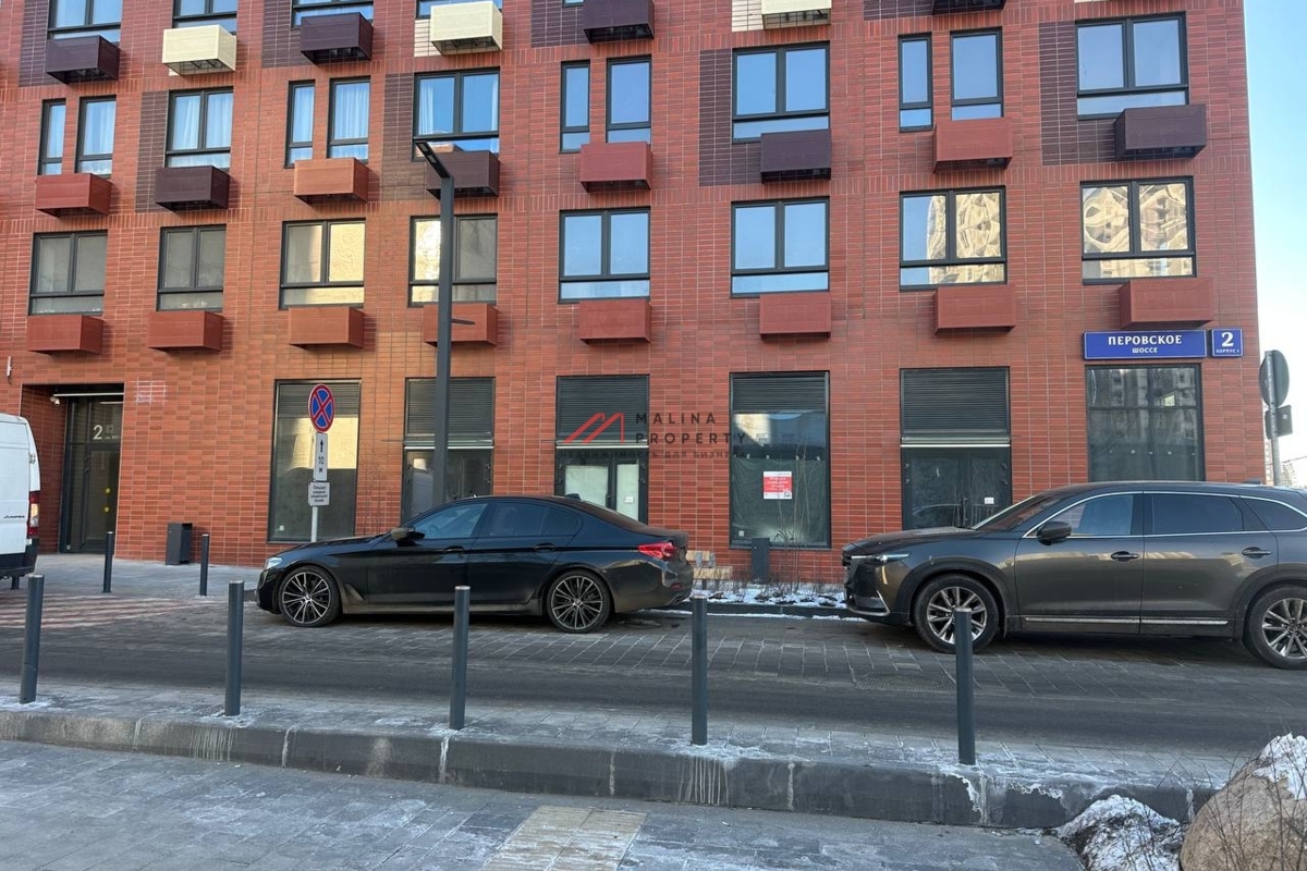 Аренда торгового помещения в Перово (1-й дом от метро)