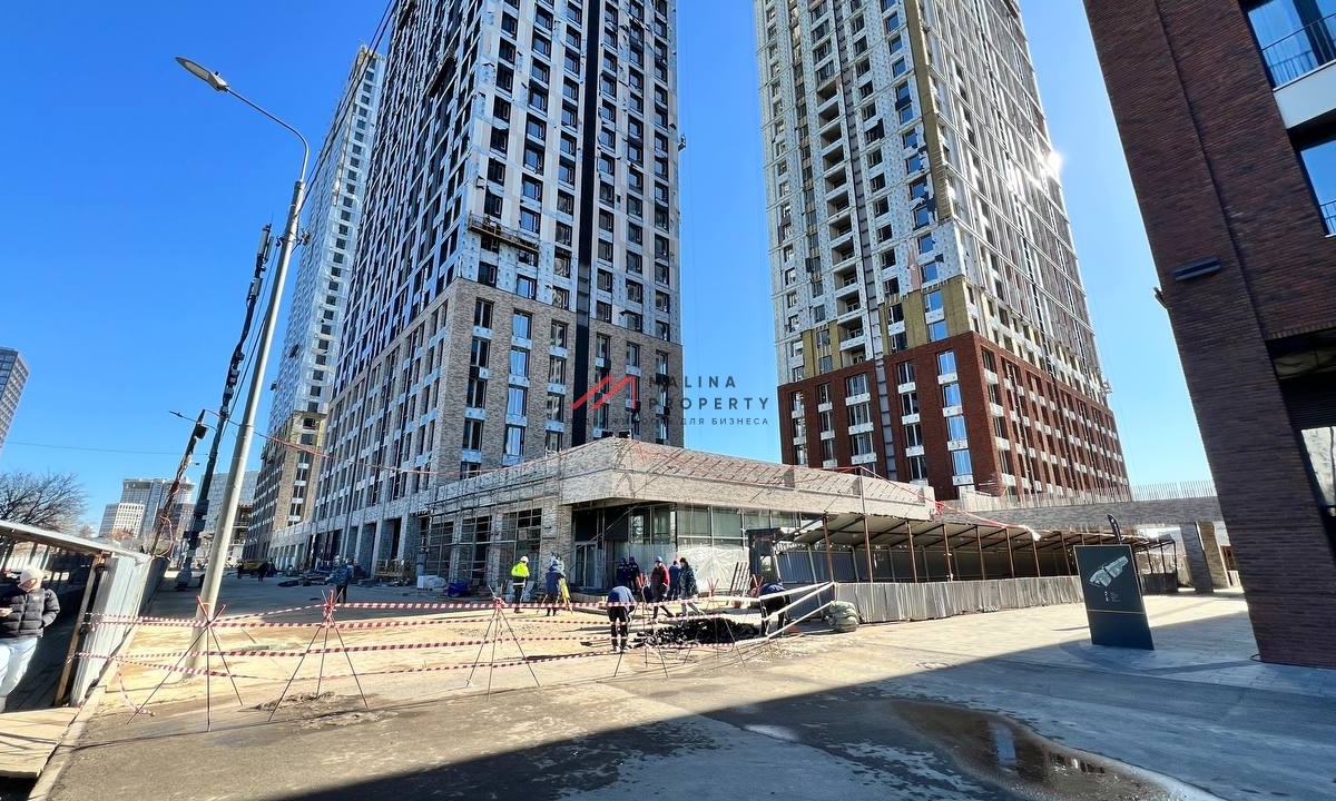 Продажа торгового помещения в ЖК "EVER-2". 1-я линия