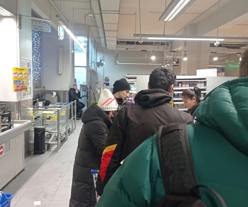 Продажа торгового помещения с супермаркетом "Лента" 