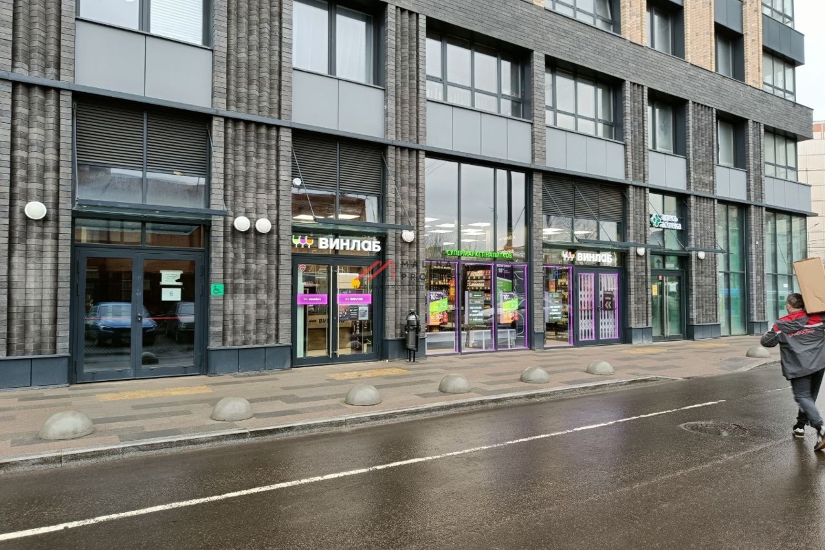 Продажа помещения с арендатором "Винлаб"