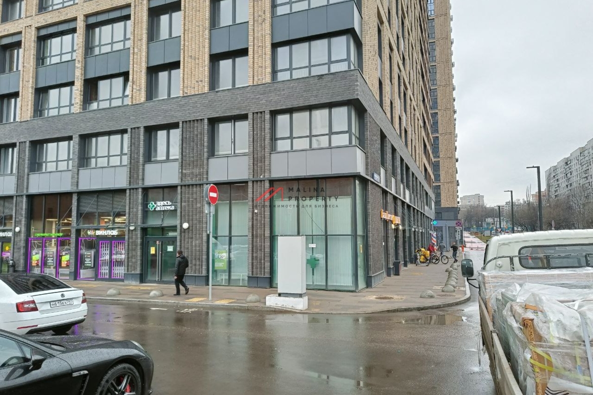 Продажа помещения с арендаторами в ЖК "Мой адрес на Клинской"