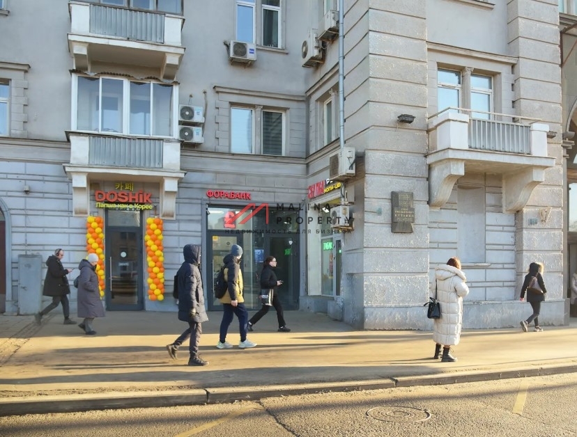 Продажа торгового помещения с арендатором кафе DOSHIK