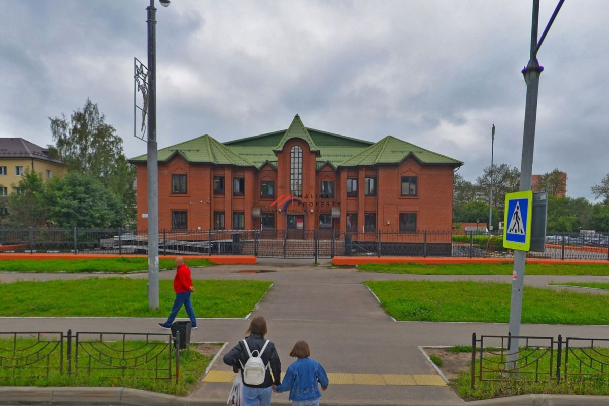 Продажа комплекса зданий с сетевыми арендаторами в г. Клин