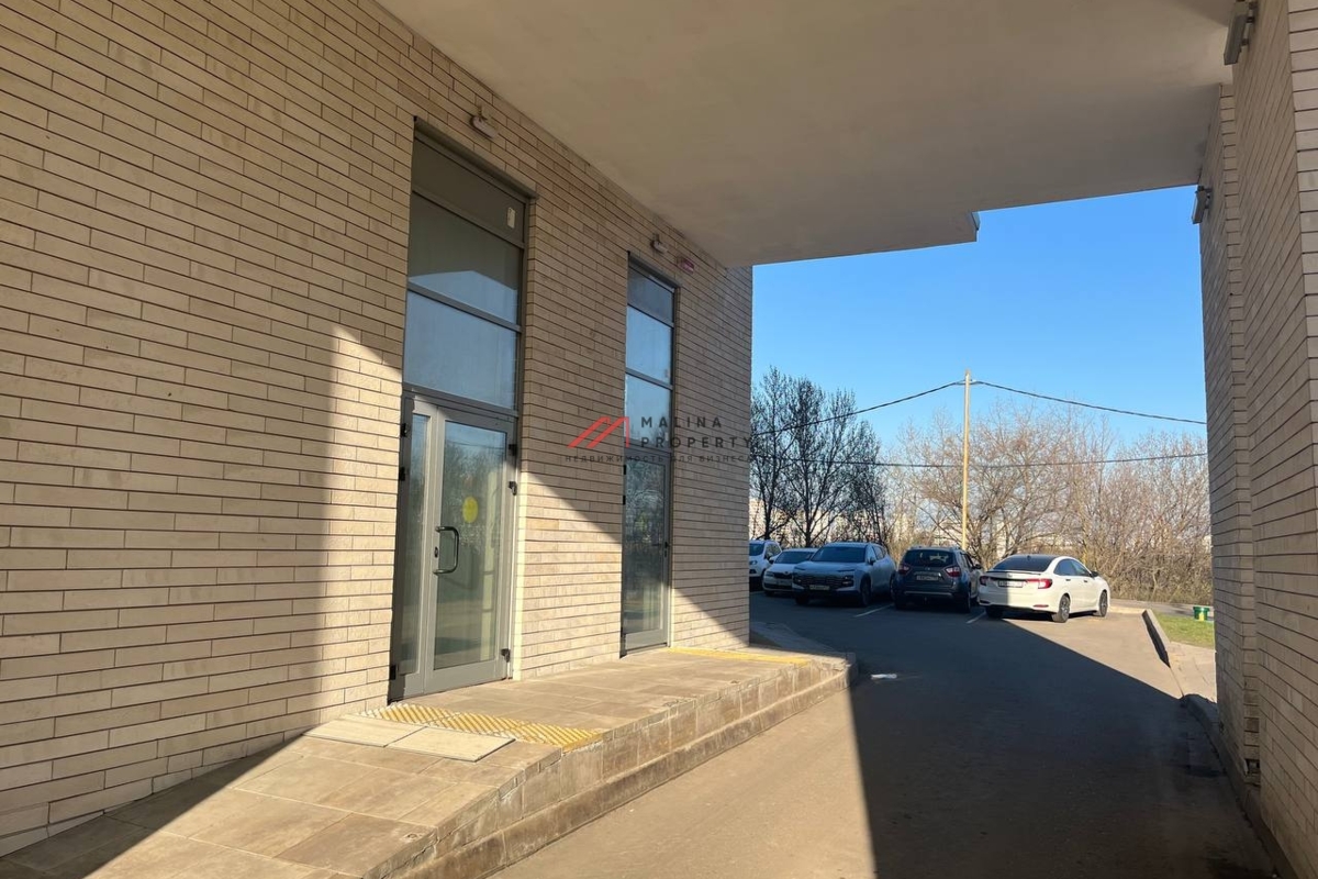 Продажа помещения на Светлогорском проезде с аптекой