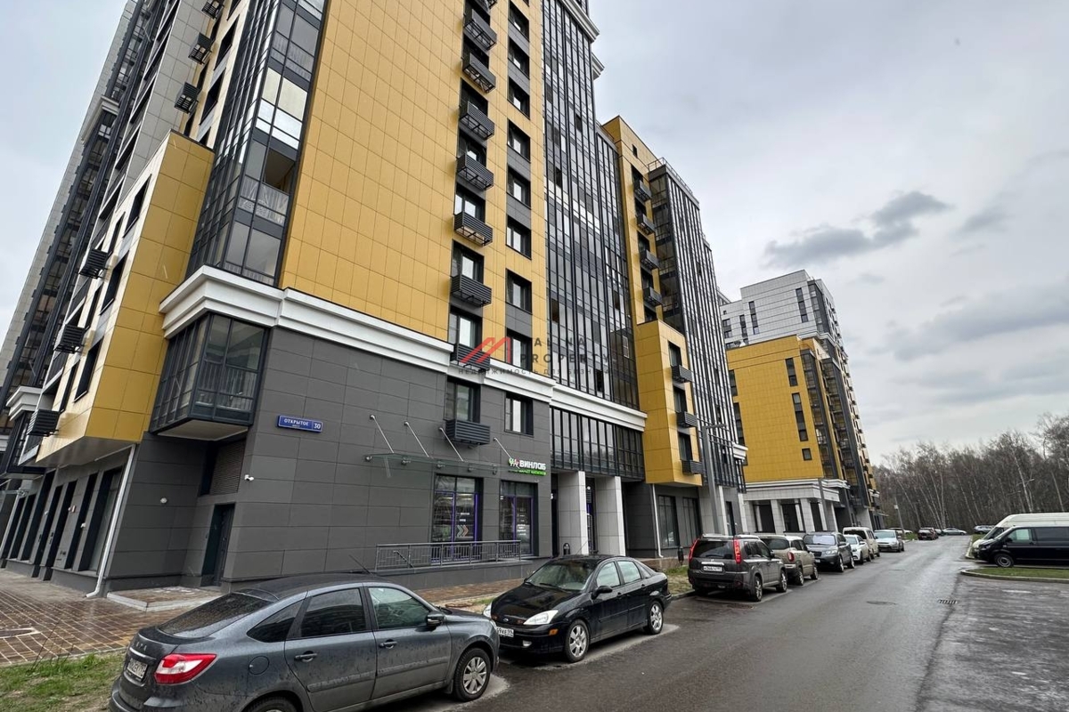 Коммерческое помещение с арендатором "Винлаб"