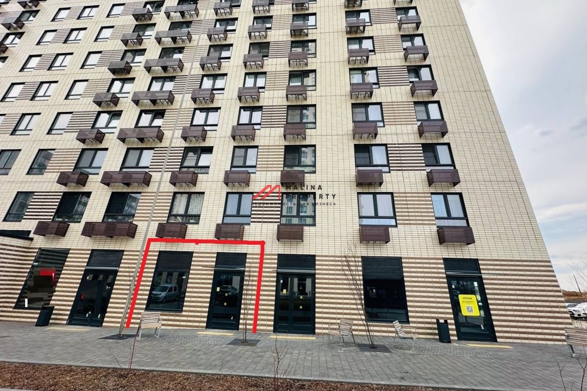 Продажа торгового помещения в ЖК "Зелёный парк"