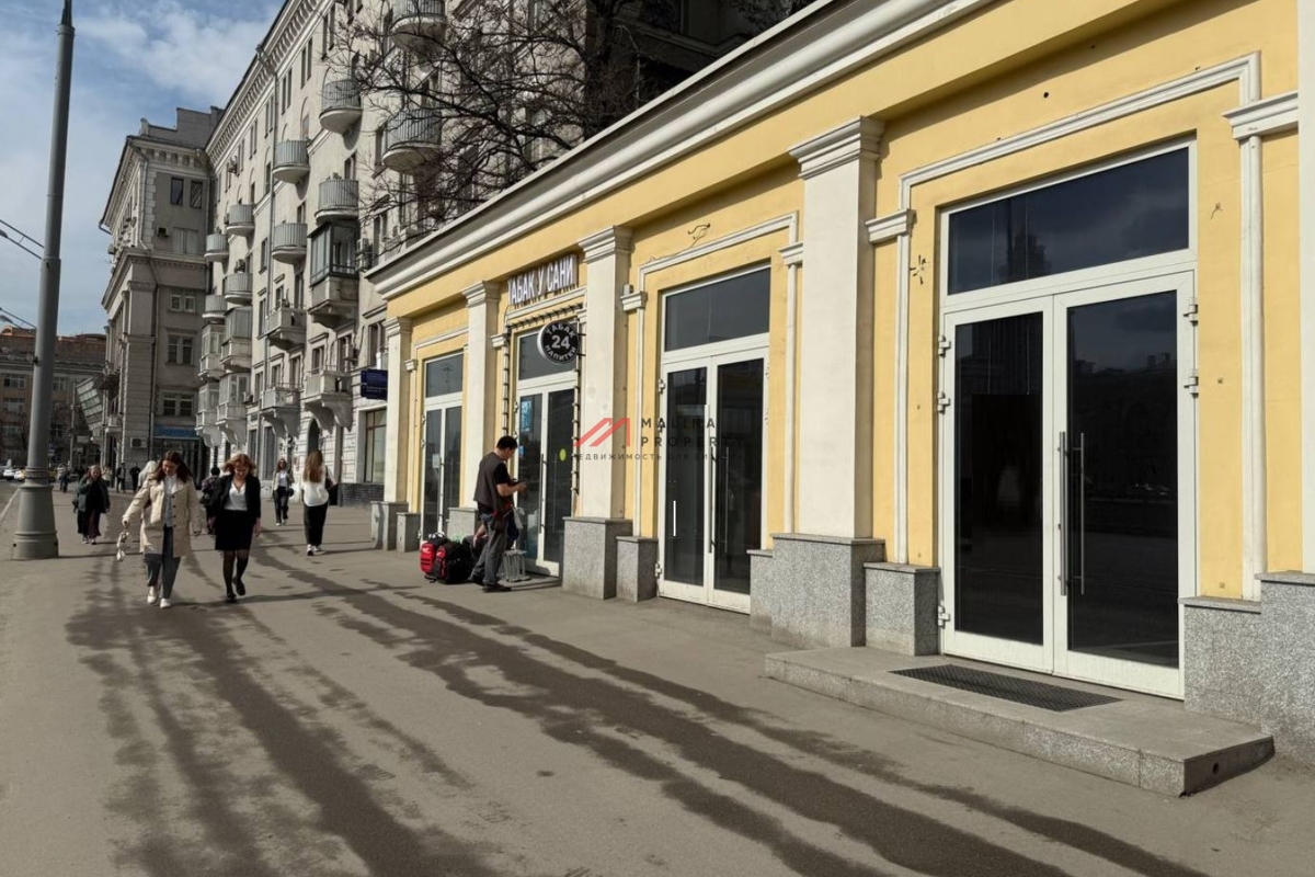 Продажа помещения с арендатором у метро Аэропорт 